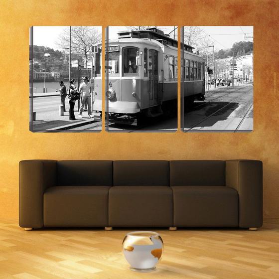 Imagem de Quadro canvas 30x66 bondinho numa cidade de portugal