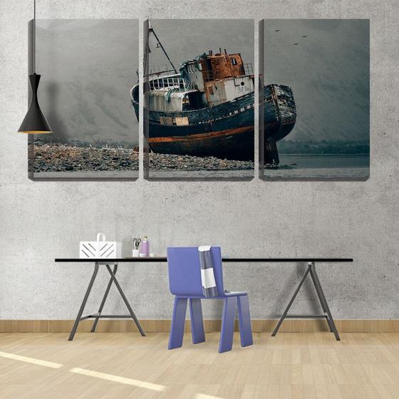 Imagem de Quadro Decorativo 30x66 barco velho encalhado na praia