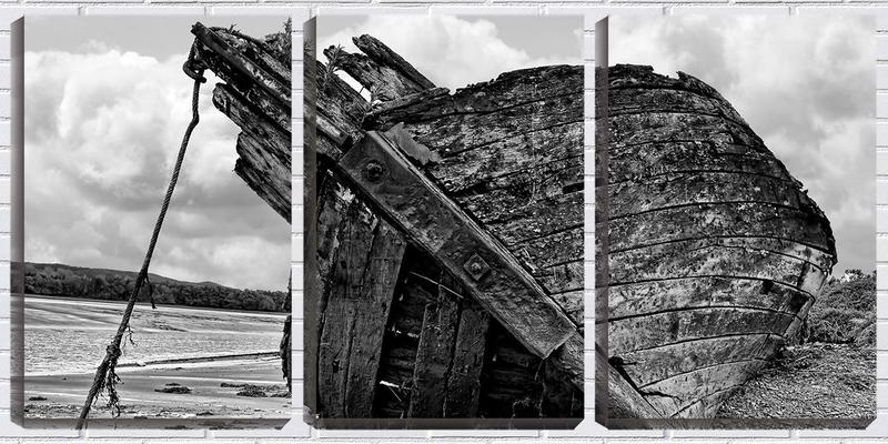 Imagem de Quadro Decorativo 30x66 pedaço de barco na praia