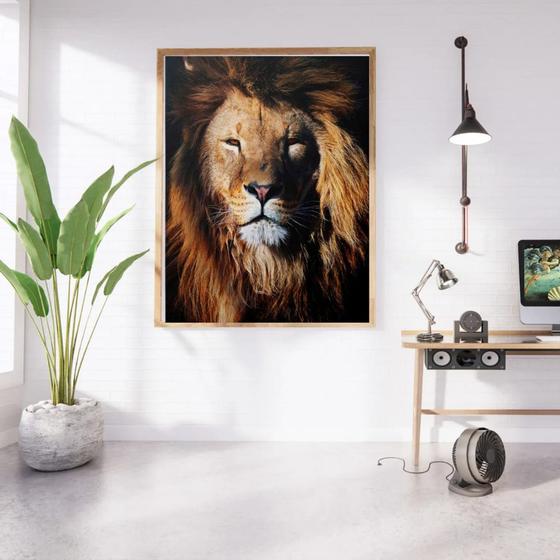 Imagem de Quadro Decorativo com Moldura 50x70 para Sala Imagem Leão - Londrinorte Molduras