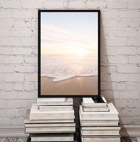 Imagem de Quadro Decorativo Fotografia Branca E Bege Praia 33x24cm - com vidro