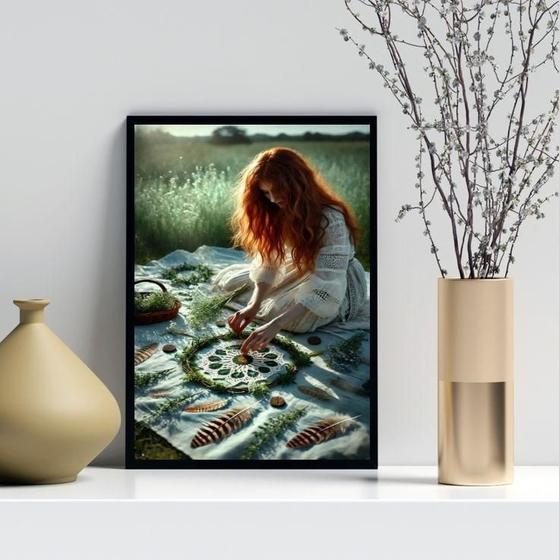 Imagem de Quadro Decorativo Mulher Com Mandala 33X24Cm - Com Vidro