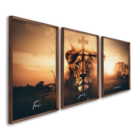 Imagem de Quadro Decorativo Religioso Foi por Você Cruz e Leão com 3 Telas Cm de Parede para Escritório Banhei Com Vidro