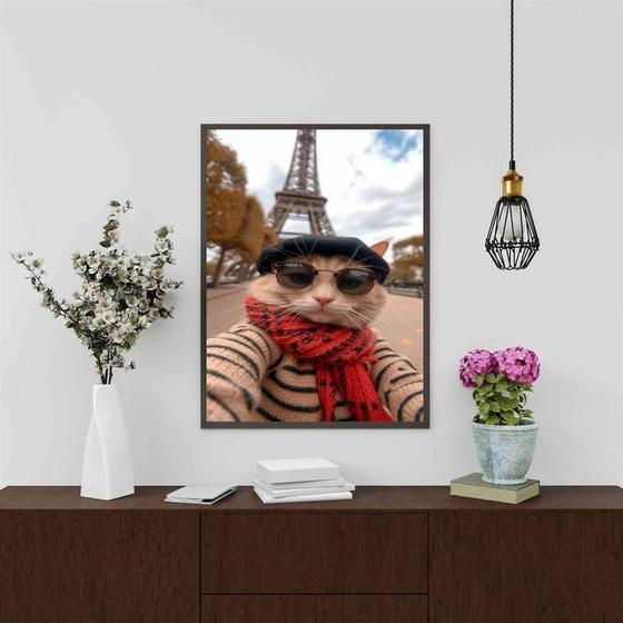 Imagem de Quadro Foto Selfie Gata Em Paris 24x18cm - com vidro