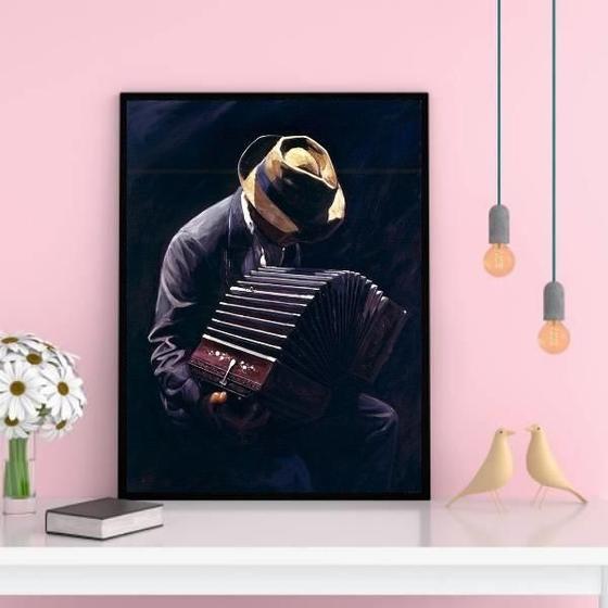 Imagem de Quadro Homem Tocando Acordeon 33X24Cm - Madeira Preta