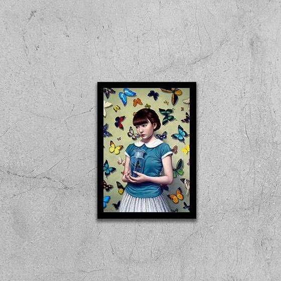 Imagem de Quadro Menina com Borboletas 33x24cm - com vidro