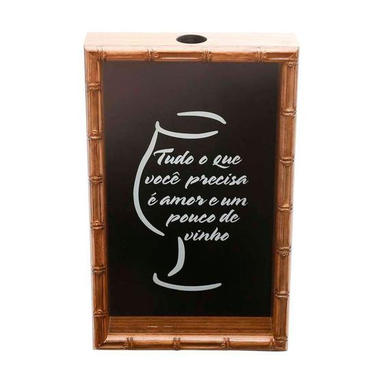 Imagem de Quadro Porta Rolhas de Vinho em Bambu Amor e Vinho