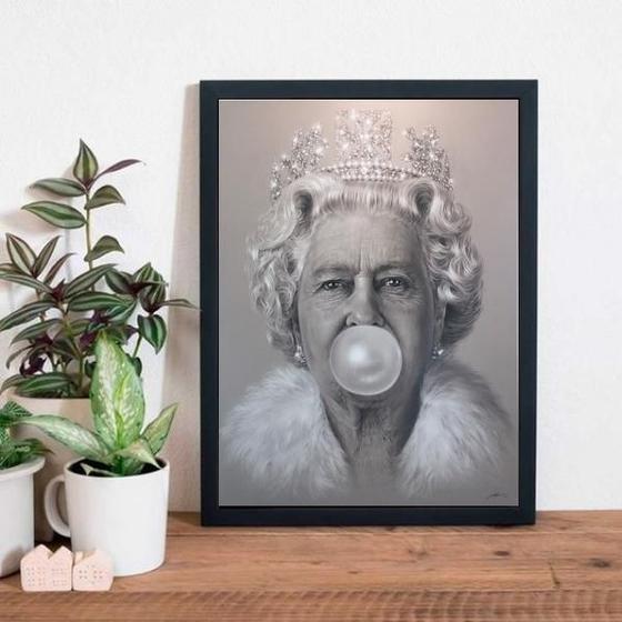 Imagem de Quadro Rainha Elizabeth Bubble Gum 45X34Cm Moldura Preta