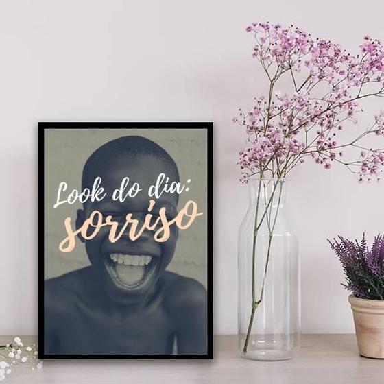 Imagem de Quadro Sorriso Look Do Dia 45X34Cm - Com Vidro