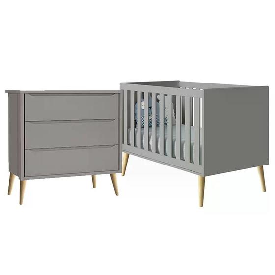Imagem de Quarto com Berço Theo e Cômoda com Gavetas Cinza Fosco e Pés Madeira Natural - Reller Móveis