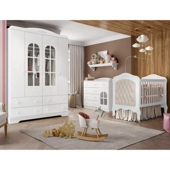 Imagem de Quarto de Bebê Completo com Guarda-Roupa 4 Portas, Cômoda 5 Gavetas e Berço Capitonê