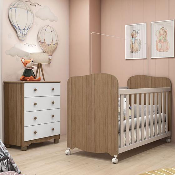 Quarto Infantil com Berço Americano Uli e Cômoda 4 Gavetas Junior Móveis Peroba Branco/Carvalho Menor preço em Quarto Infantil com Berço Americano Uli e Cômoda 4 Gavetas Junior Móveis Peroba Branco/Carvalho