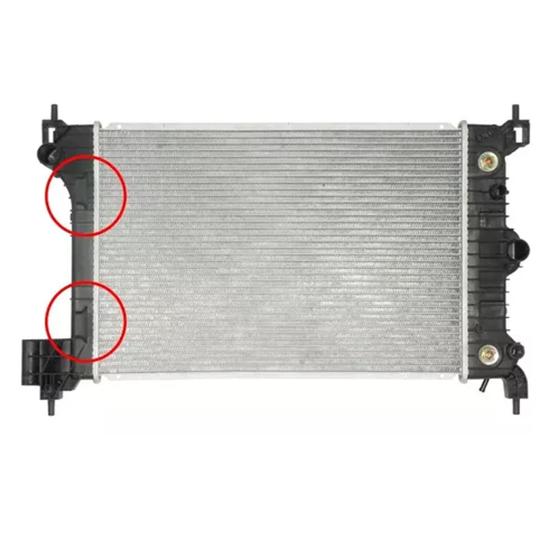 Imagem de Radiador Agua Gm Sonic 1.6 Tracker 1.8 Automático