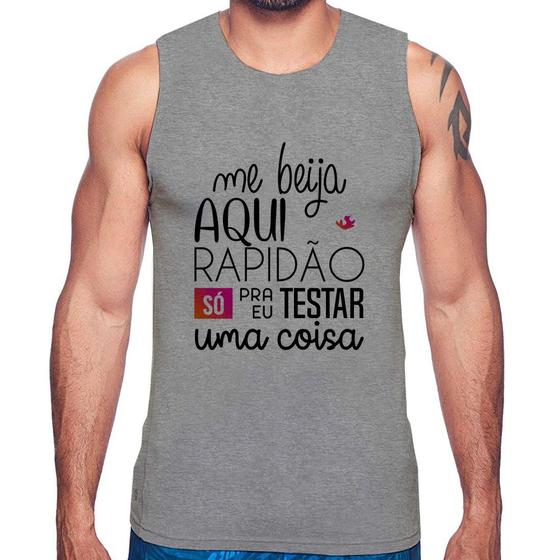 Imagem de Regata Me beija aqui rapidão - Foca na Moda