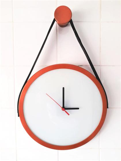 Imagem de Relógio Adnet Minimalista Cobre Alça Preta 30cm Fundo Branco