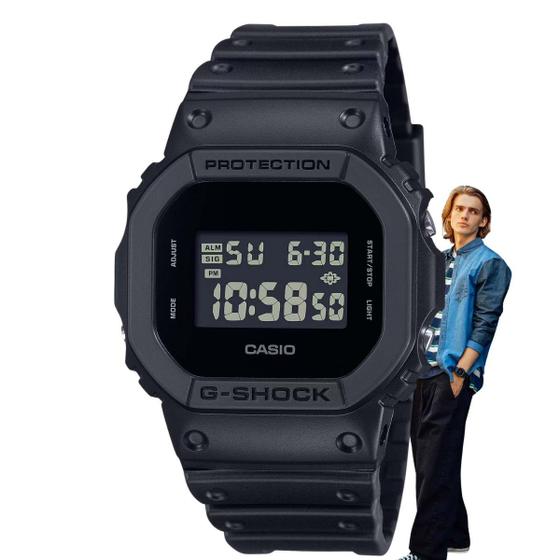 Imagem de Relógio de Pulso Casio G-Shock Masculino Digital Resistente Choque Prova D'água 200 Metros 20 ATM Alarme Multifunções Preto DW-5600UBB-1DR