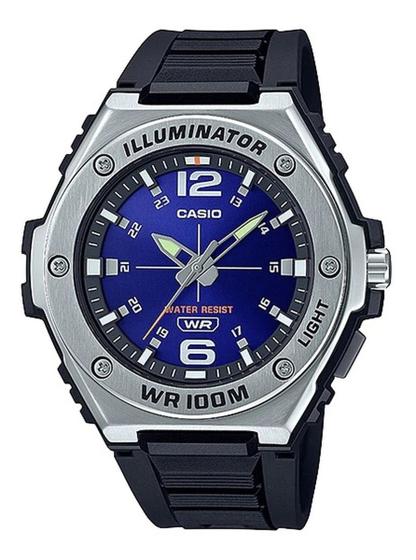 Imagem de Relógio de Pulso Casio Masculino Standard Prata Moderno Pulseira Resina Preta Redondo 100 Metros Original Fundo Azul MWA-100H-2AVDF