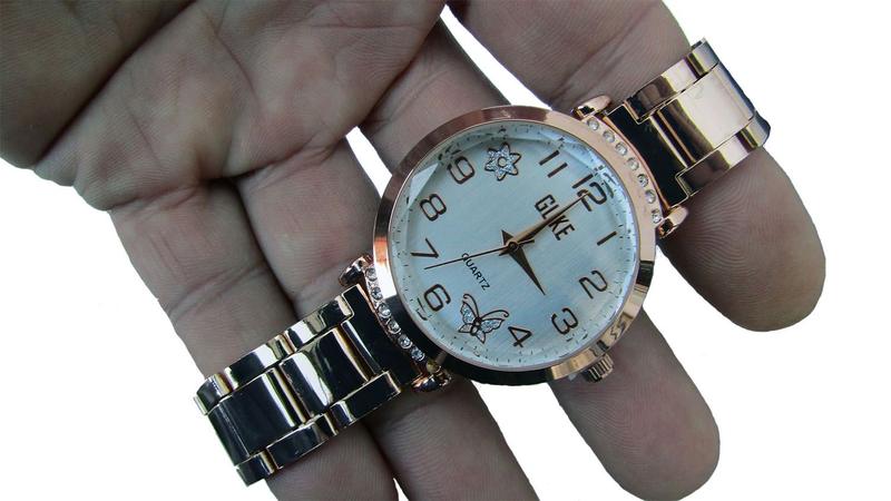 Imagem de Relogio Feminino de Ponteiro com Pulseira Dourada-R 