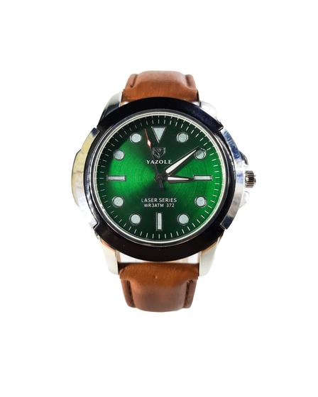 Imagem de Relógio Masculino Couro Marrom Com Fundo Verde Com Caixa