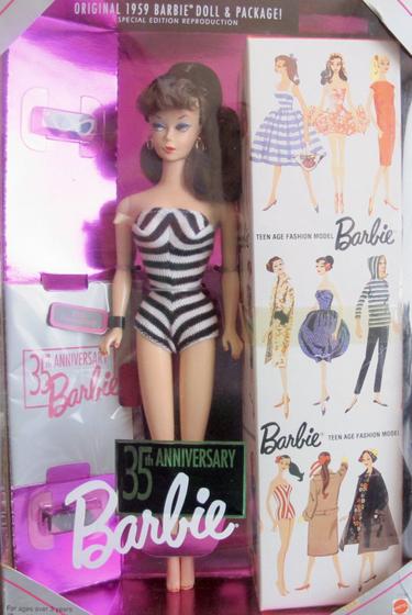 Imagem de Reprodução do 35º aniversário da boneca Barbie de 1959 com embalagem