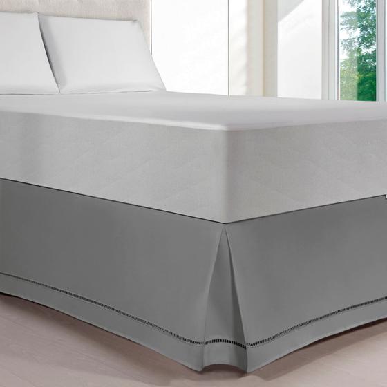 Saia De Cama King Plissada Fendy Kacuymara Menor preço em Saia De Cama King Plissada Fendy Kacuymara