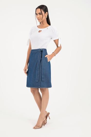 Imagem de Saia Jeans Curta Evasê Com Transpasse Via Tolentino