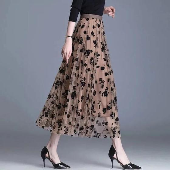 Imagem de Saia Midi Feminina de Malha - Estilo Coreano com Detalhe Floral