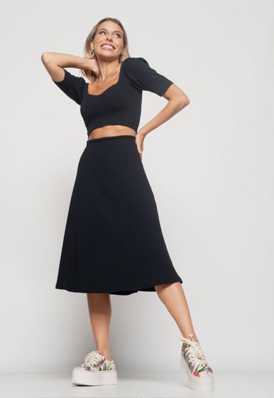 Imagem de Saia Midi Godê Canelada Preta Salvatore Fashion
