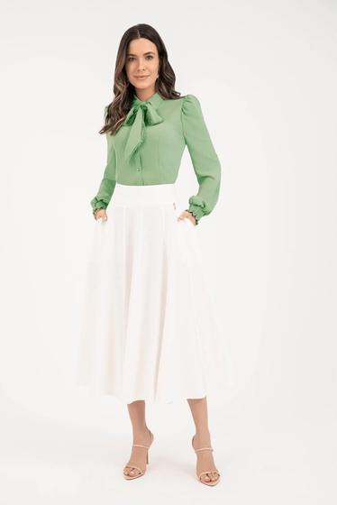 Imagem de Saia Off White Godê Com Recortes Via Tolentino