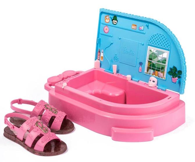 Imagem de Sandalia Grendene Barbie Spa 22485