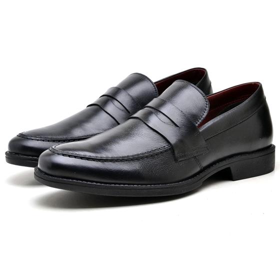 Imagem de Sapato loafer masculino de couro. modelo 9400