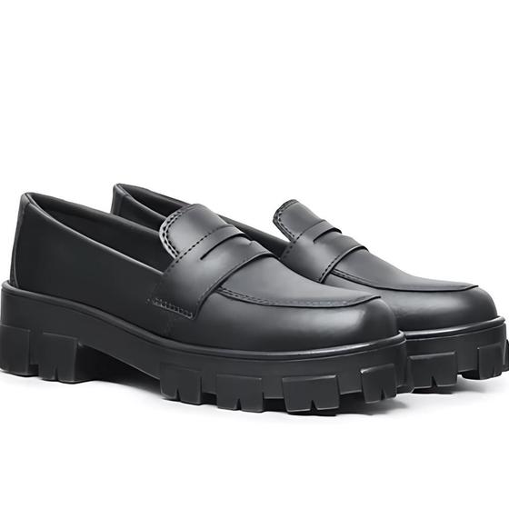 Imagem de Sapato Mocassim Feminino Preto Sola Tratorada Confortável