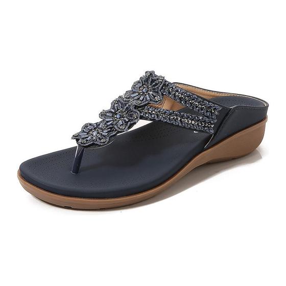 Imagem de Sapatos Vintage Confortáveis com Flores e Strass