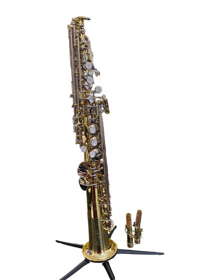 Imagem de Saxofone Soprano SIB Laqueado/Niquelado Tokai TSS-200LN