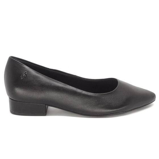 Imagem de Scarpin Preto Usaflex Bico Fino Salto Baixo Couro