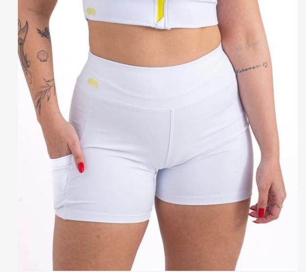 Imagem de Short Essential Branco P  Kallango