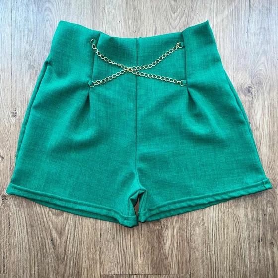 Imagem de Short Feminino Adulto Alfaiataria com Correntes em Linho de Alta Qualidade Duna