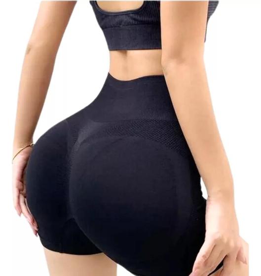 Imagem de Short Feminino Empina Bumbum cor Preto tamanho único do 36 ao 44.