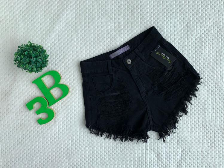 Imagem de Short Jeans Preto Desfiado com Destroyed, sem lycra