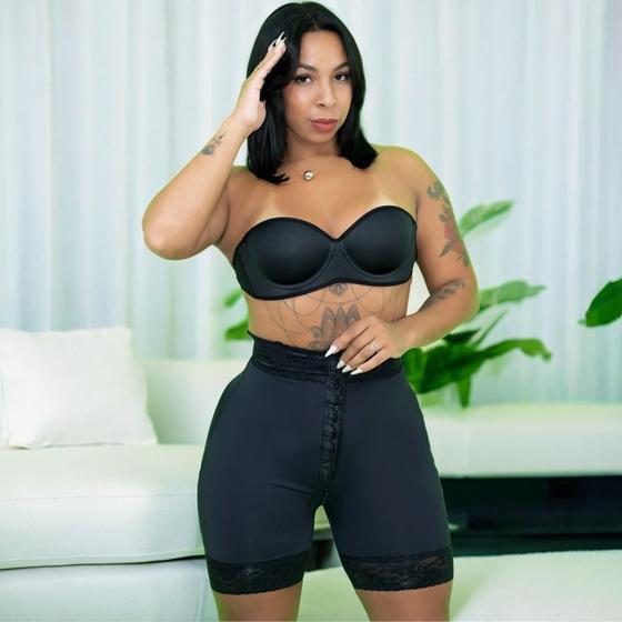 Imagem de Short Modela Barriga Deixa Bumbum Redondinho e Grandão