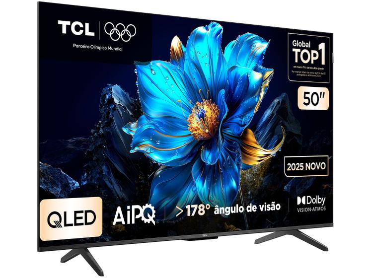 Smart TV TCL 50 polegadas QLED com imagem de flor azul e ângulo de visão de 178 graus, mostrada de ângulo