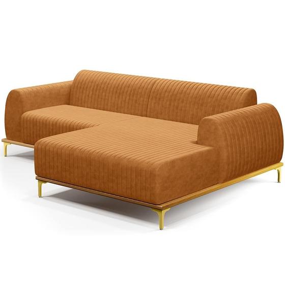 Imagem de Sofá 3 Lugares com Chaise Direito Para Sala de Estar Molino 245cm D02 Base Castanho Pés D'ouro material sintético Whisky B-90 - Lyam Decor