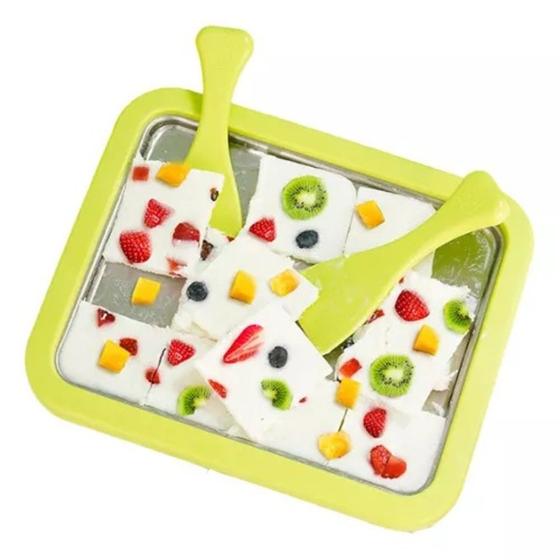 Imagem de Sorvetes Laminados Caseiros Com Mini Máquina Portátil!