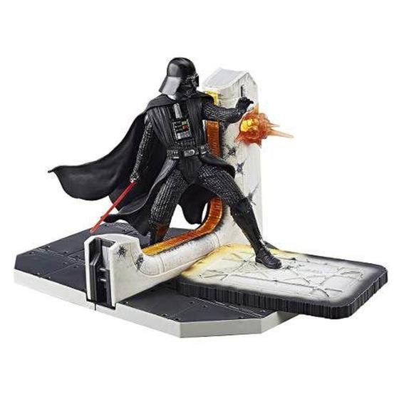 Imagem de Star Wars The Black Series Centerpiece Darth Vader Figure - Hasbro