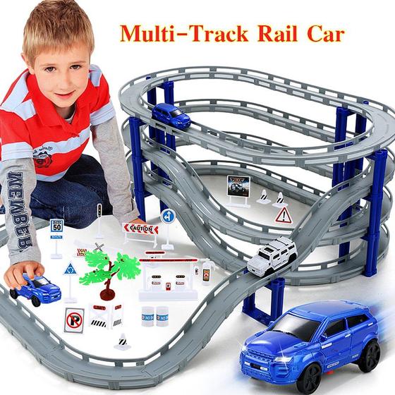 Super Pista de Corrida Elevatória + 3 Carrinhos Elétricos 65 Peças Menor preço em Super Pista de Corrida Elevatória + 3 Carrinhos Elétricos 65 Peças