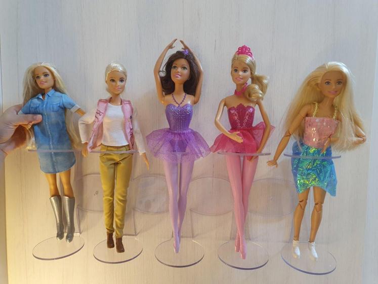 Imagem de Suporte expositor organizador bonecas barbie e similares