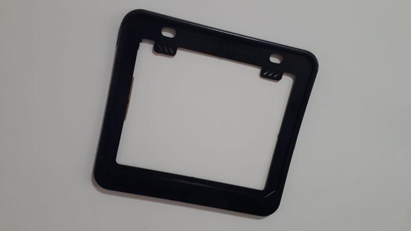 Imagem de SUPORTE PLACA UNIVERSAL MODELO NOVO Grande 20x17cm