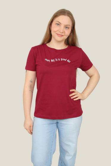 Imagem de T-shirt básica estampa good day