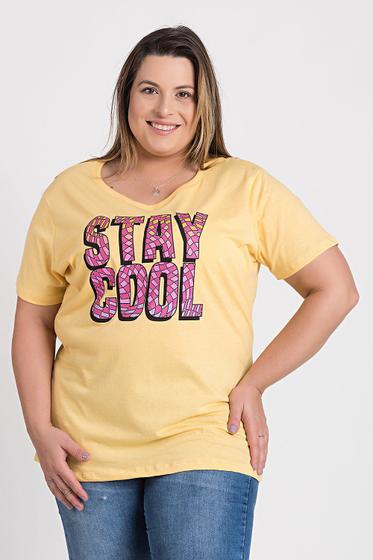 Imagem de T-shirt Feminina Plus Size Estampada "Stay Cool" - Serena
