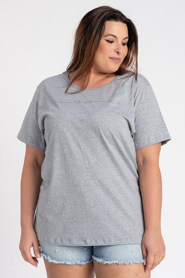 Imagem de T-shirt Feminina Plus Size Malha Algodão Estampada "Happiness looks gorgeous on you" - Serena